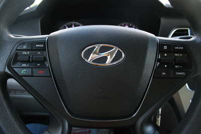 2015 Hyundai Sonata, $10995. Photo 11
