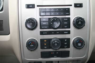 2009 Ford Escape, $9995. Photo 10