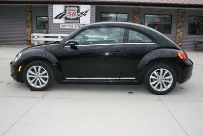 2013 Volkswagen Beetle, $12995. Photo 1