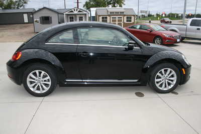 2013 Volkswagen Beetle, $12995. Photo 2