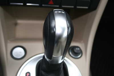 2013 Volkswagen Beetle, $12995. Photo 11