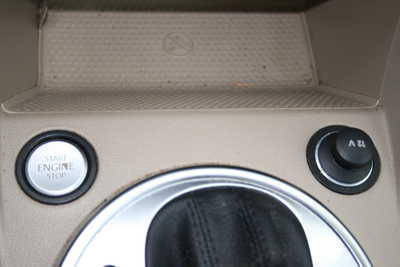 2013 Volkswagen Beetle, $12995. Photo 12