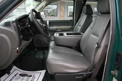 2012 Chevrolet 3500 Ext Cab, $13495. Photo 8