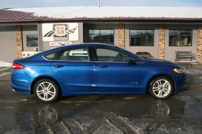 2018 Ford Fusion, $15395. Photo 2