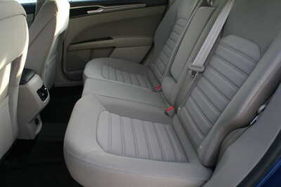 2018 Ford Fusion, $15395. Photo 6