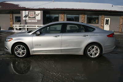 2018 Ford Fusion, $15395. Photo 1