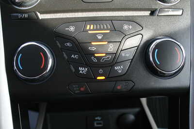 2018 Ford Fusion, $15395. Photo 9