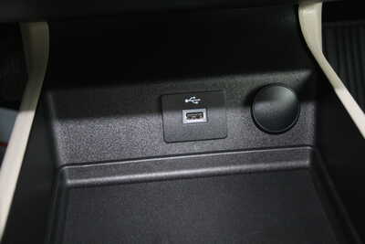 2018 Ford Fusion, $15395. Photo 10