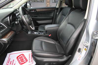 2018 Subaru Outback, $19995. Photo 5