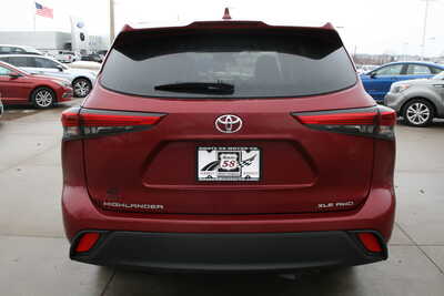 2020 Toyota Highlander, $29995. Photo 4