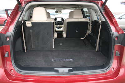 2020 Toyota Highlander, $29995. Photo 7