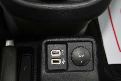 2020 Ford Transit Connect, $19395. Photo 12