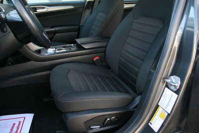 2019 Ford Fusion, $16295. Photo 5