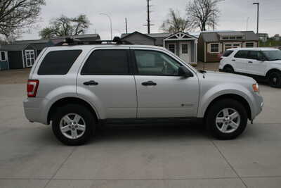 2009 Ford Escape, $9295. Photo 2