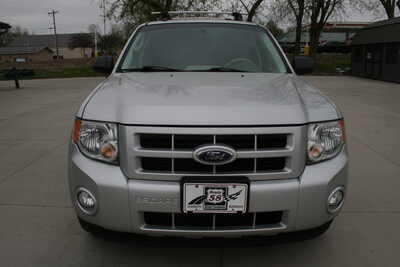 2009 Ford Escape, $9295. Photo 3