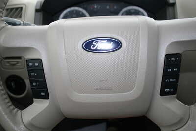 2009 Ford Escape, $9295. Photo 12