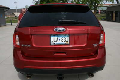 2014 Ford Edge, $9495. Photo 4