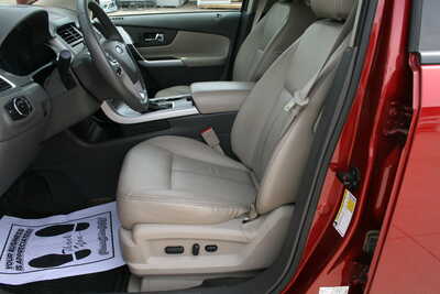 2014 Ford Edge, $9495. Photo 5