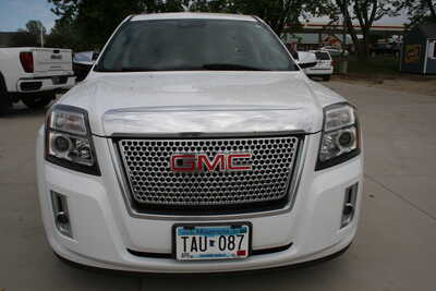 2015 GMC Terrain, $10995. Photo 3
