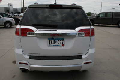 2015 GMC Terrain, $10995. Photo 4