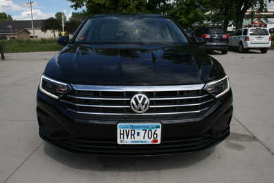 2020 Volkswagen Jetta, $13995. Photo 3