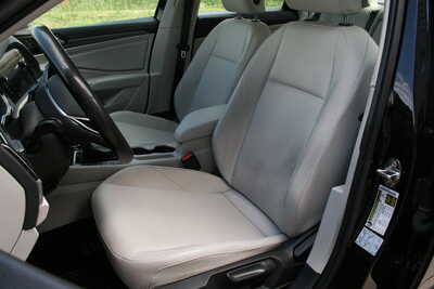 2020 Volkswagen Jetta, $13995. Photo 5