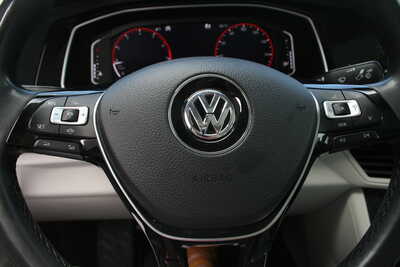 2020 Volkswagen Jetta, $13995. Photo 12