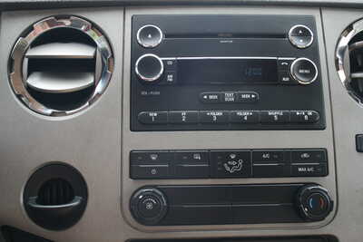 2014 Ford F350 Crew Cab, $29995. Photo 8