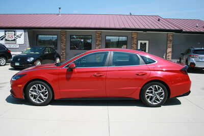2020 Hyundai Sonata, $20495. Photo 1