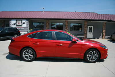 2020 Hyundai Sonata, $20495. Photo 2