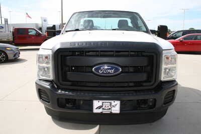 2016 Ford F250 Reg Cab, $29995. Photo 3