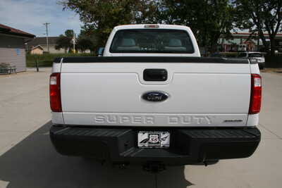 2016 Ford F250 Reg Cab, $29995. Photo 4