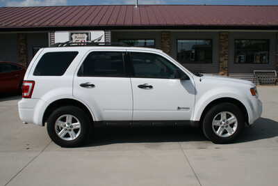 2009 Ford Escape, $10995. Photo 2