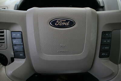 2009 Ford Escape, $10995. Photo 10