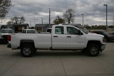 2019 Chevrolet 2500 Ext Cab, $19995. Photo 2