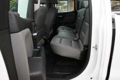 2019 Chevrolet 2500 Ext Cab, $19995. Photo 6