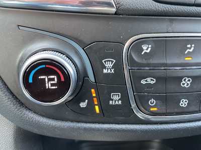 2022 Chevrolet Equinox, $21542. Photo 11