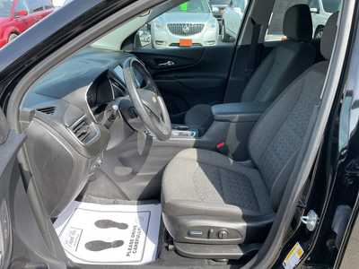 2022 Chevrolet Equinox, $21542. Photo 3