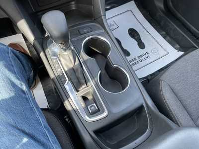 2022 Chevrolet Equinox, $21542. Photo 9
