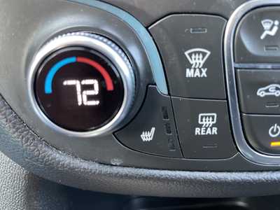 2023 Chevrolet Equinox, $22944. Photo 9