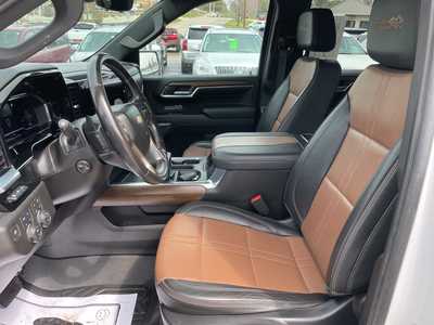 2023 Chevrolet 1500 Crew Cab, $46966. Photo 3