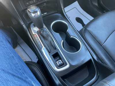 2021 Chevrolet Equinox, $24631. Photo 9