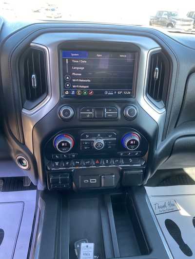 2022 Chevrolet 2500 Crew Cab, $50987. Photo 8