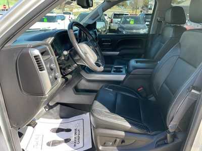 2016 Chevrolet 1500 Crew Cab, $22922. Photo 3