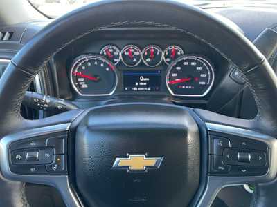 2022 Chevrolet 1500 Crew Cab, $34887. Photo 5
