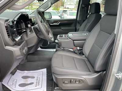 2025 Chevrolet 1500 Crew Cab, $61770. Photo 4