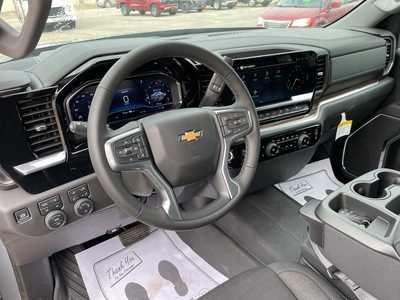 2025 Chevrolet 1500 Crew Cab, $61770. Photo 5
