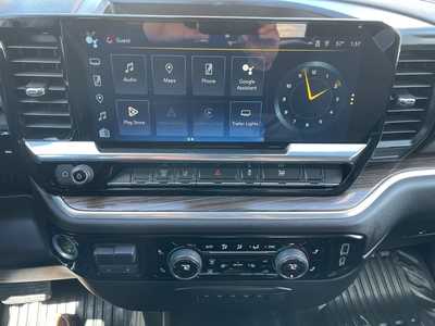 2025 Chevrolet 3500, $87255. Photo 9