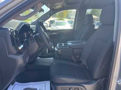 2025 Chevrolet 1500 Crew Cab, $62020. Photo 3