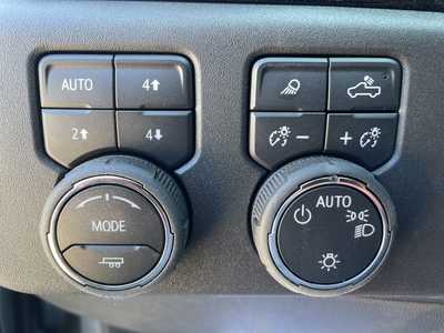 2025 Chevrolet 1500 Crew Cab, $62020. Photo 4